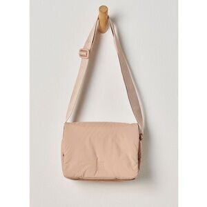 EUC Free People GOT Cloud Crossbody Bag Beige Sandbar